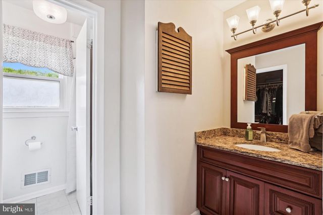 4555 LANTERN PL, Alexandria, VA 22306