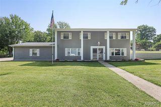 5907 Deer Trail, Godfrey, IL 62035