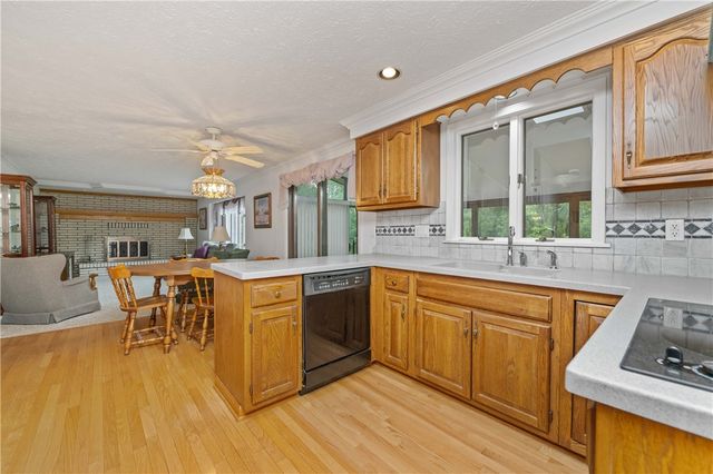 112 Red Rock Circle, Greece, NY 14626