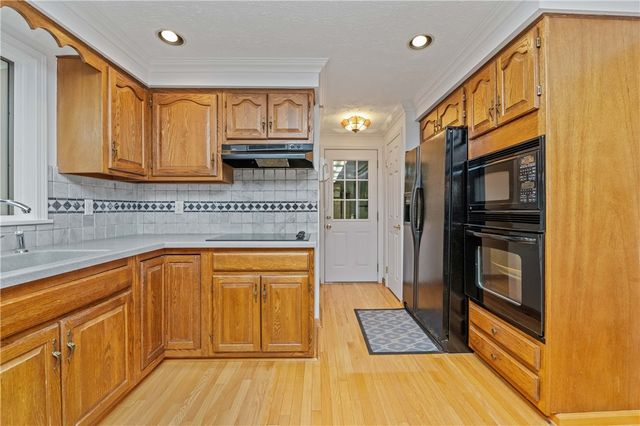 112 Red Rock Circle, Greece, NY 14626