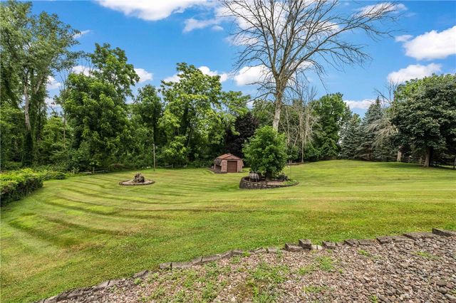 112 Red Rock Circle, Greece, NY 14626
