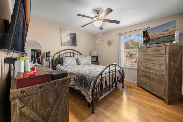 2 S Lake Avenue, Mary Esther, FL 32569