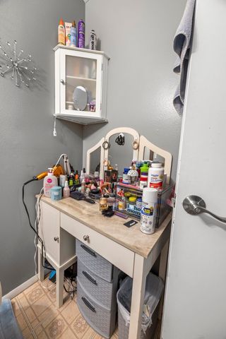 2 S Lake Avenue, Mary Esther, FL 32569