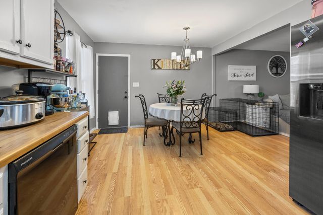 2 S Lake Avenue, Mary Esther, FL 32569