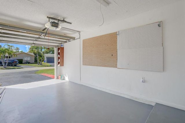 7116 Pine Bluff Drive, Lake Worth, FL 33467