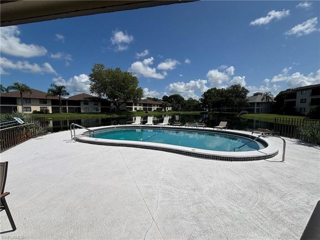 1600 Misty Pines CIR 206, Naples, FL 34105
