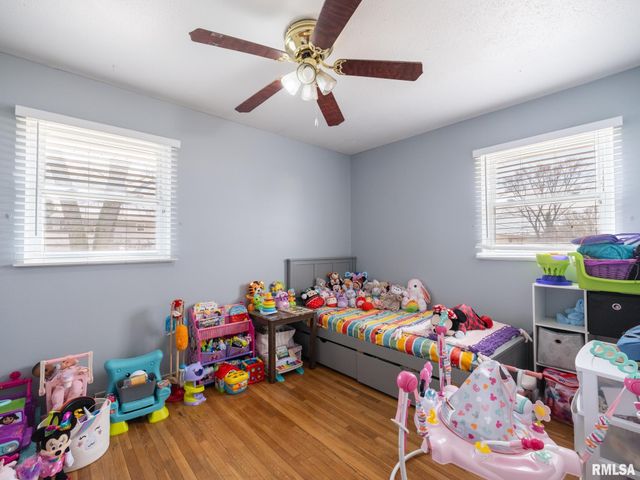 2239 LINNHILL Lane, Washington, IL 61571