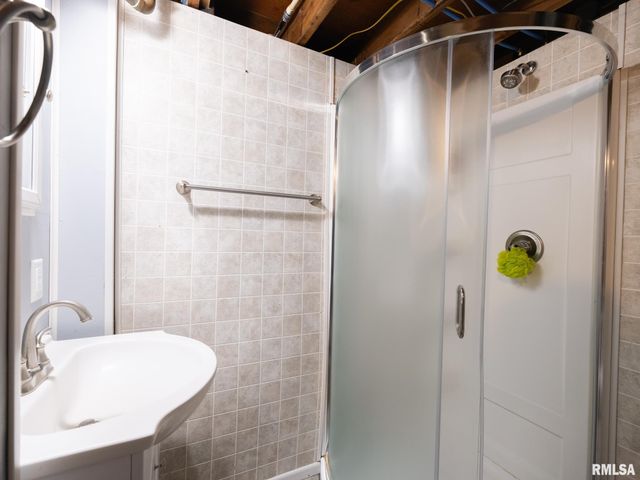 2239 LINNHILL Lane, Washington, IL 61571