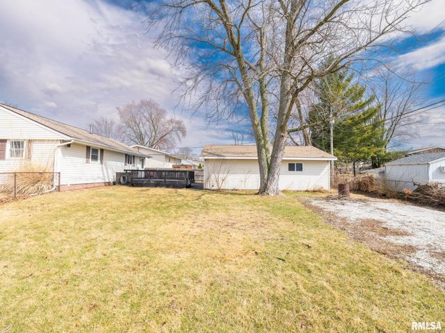 2239 LINNHILL Lane, Washington, IL 61571