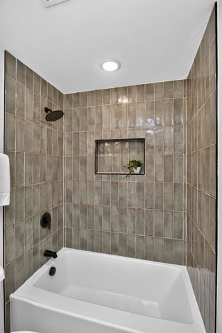 101 Pebble Creek Dr, Hendersonville, TN 37075