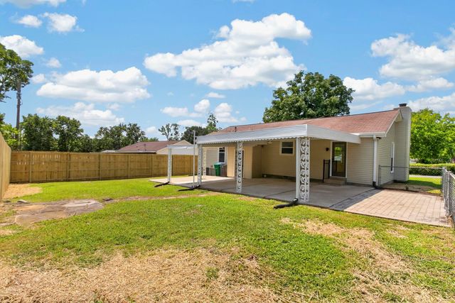 101 Pebble Creek Dr, Hendersonville, TN 37075