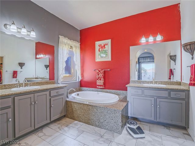 464 Via Stretto Avenue, Henderson, NV 89011