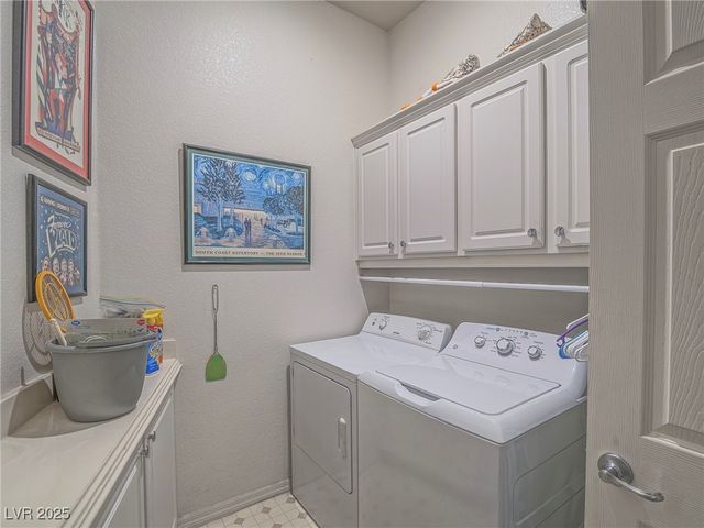 464 Via Stretto Avenue, Henderson, NV 89011