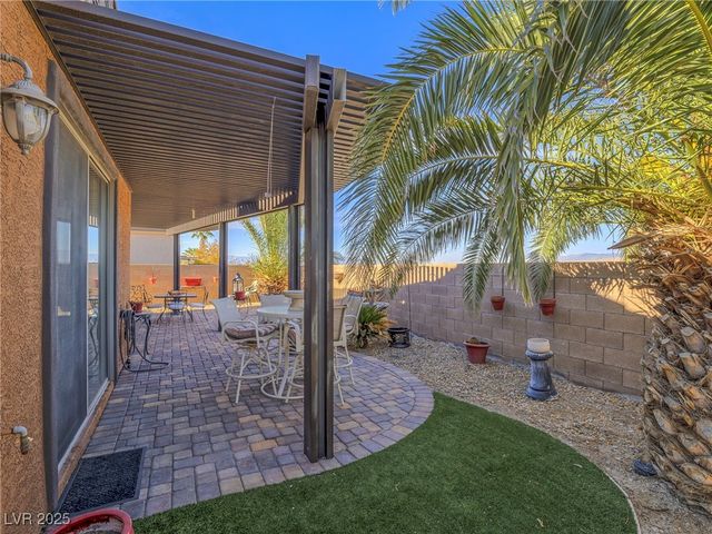464 Via Stretto Avenue, Henderson, NV 89011