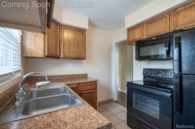 334 ADAMS Court, Ferndale, MI 48220