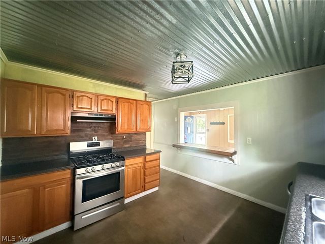 4422 11th Avenue, Parkersburg, WV 26101