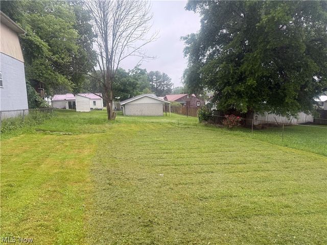 4422 11th Avenue, Parkersburg, WV 26101