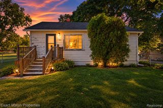 780 Robinwood Street, Pontiac, MI 48340