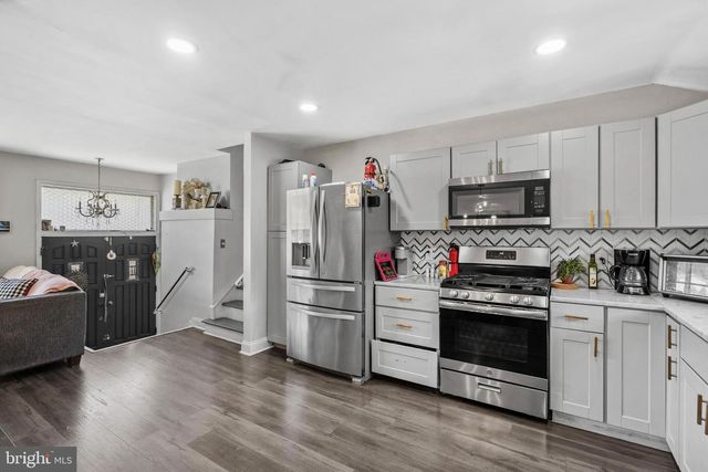 1000 PROSPECT LN, Somerdale, NJ 08083