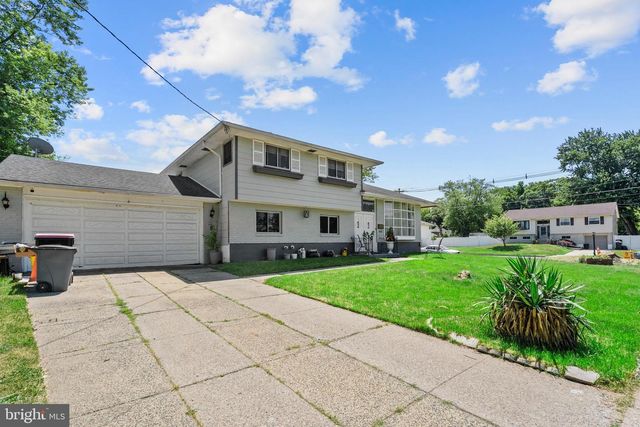 1000 PROSPECT LN, Somerdale, NJ 08083