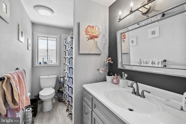 1000 PROSPECT LN, Somerdale, NJ 08083