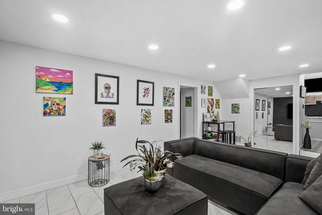 1000 PROSPECT LN, Somerdale, NJ 08083