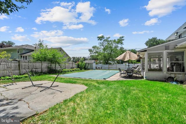 1000 PROSPECT LN, Somerdale, NJ 08083