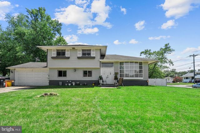 1000 PROSPECT LN, Somerdale, NJ 08083