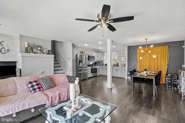 1000 PROSPECT LN, Somerdale, NJ 08083