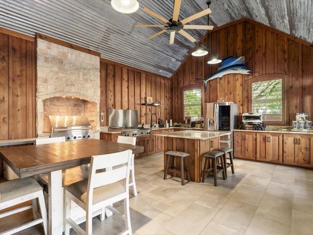 501 W Aurora Vista Trail, Aurora, TX 76078