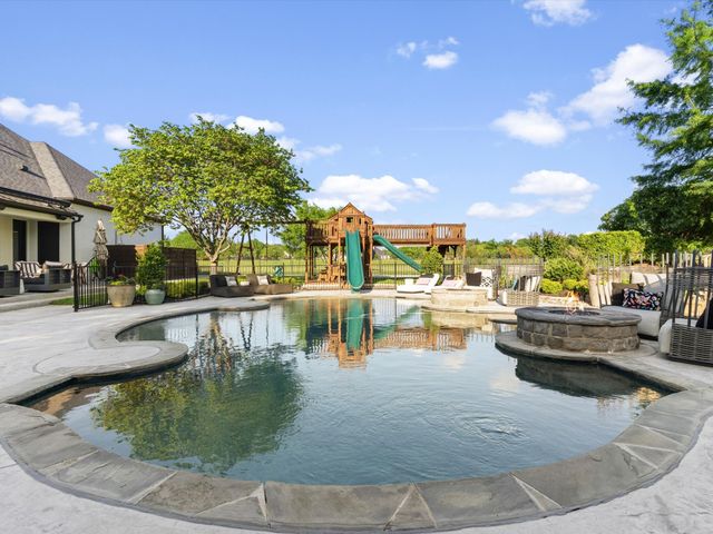 501 W Aurora Vista Trail, Aurora, TX 76078
