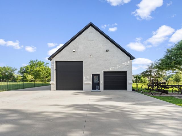 501 W Aurora Vista Trail, Aurora, TX 76078