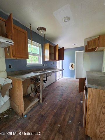 12099 Highland Avenue, Gulfport, MS 39503