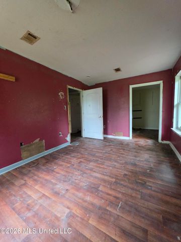 12099 Highland Avenue, Gulfport, MS 39503