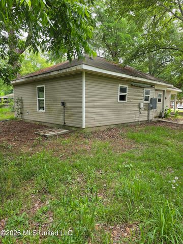 12099 Highland Avenue, Gulfport, MS 39503