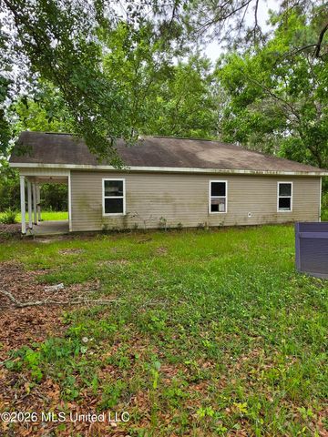12099 Highland Avenue, Gulfport, MS 39503