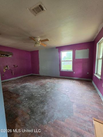 12099 Highland Avenue, Gulfport, MS 39503
