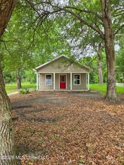 12099 Highland Avenue, Gulfport, MS 39503