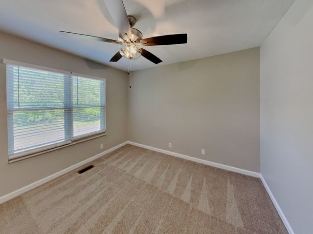 107 Charleston Ct, Hendersonville, TN 37075