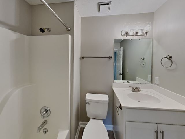 107 Charleston Ct, Hendersonville, TN 37075