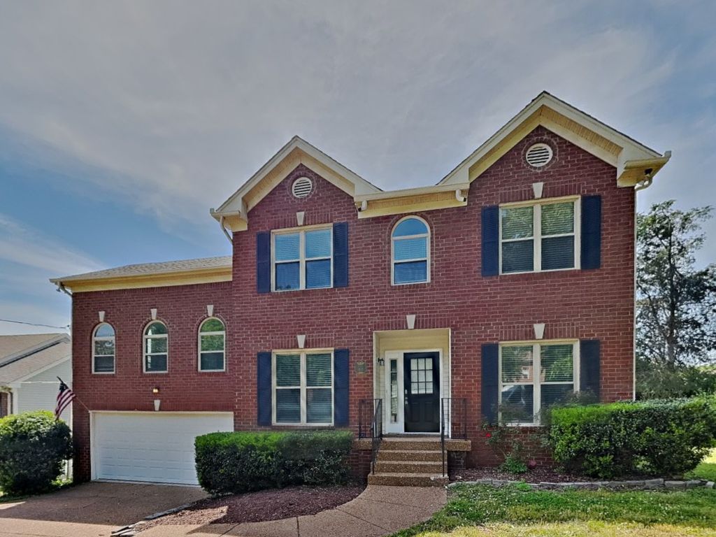 107 Charleston Ct, Hendersonville, TN 37075