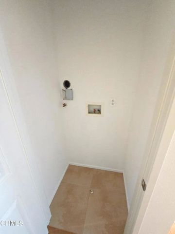 3319 N Ventura Road, Oxnard, CA 93036