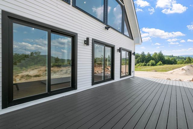 46 Melina's Way, Thornton, NH 03285