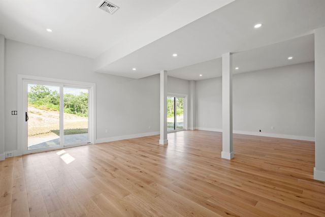 46 Melina's Way, Thornton, NH 03285