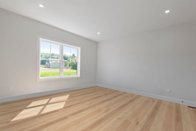 46 Melina's Way, Thornton, NH 03285