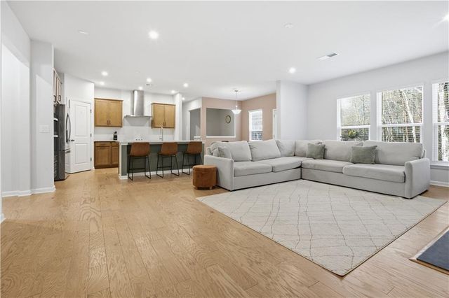 361 Riverclub Rd., Acworth, GA 30101