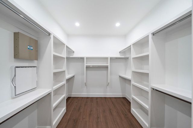 6130 Endeavor Heights Road, Houston, TX 77091