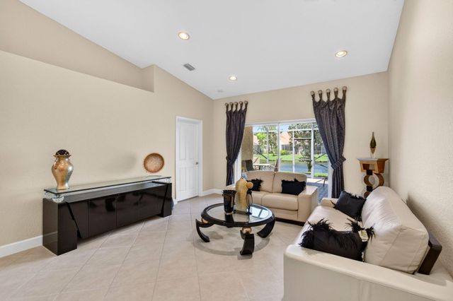 2096 STONINGTON Terrace, West Palm Beach, FL 33411