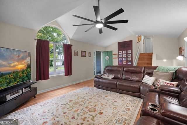 154 Honeysuckle Drive SE, Calhoun, GA 30701