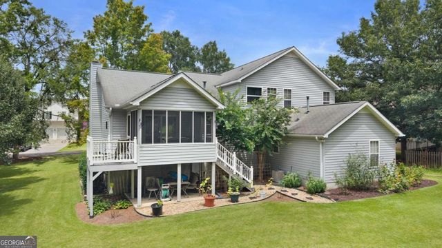 154 Honeysuckle Drive SE, Calhoun, GA 30701